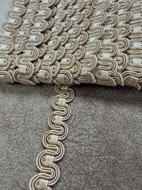 Upholstery Scroll Gimp/Braid Trim - Cream
