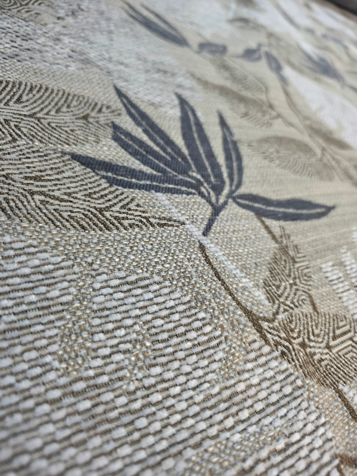 Balmoral Lotus Leaf Pattern Heavy Weave