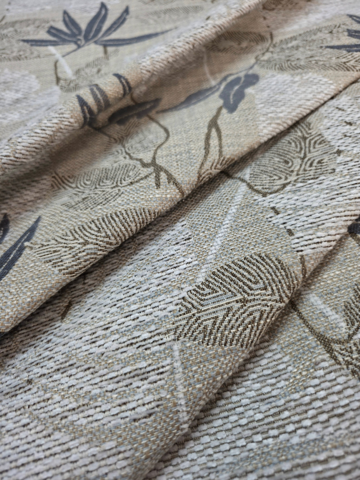 Balmoral Lotus Leaf Pattern Heavy Weave