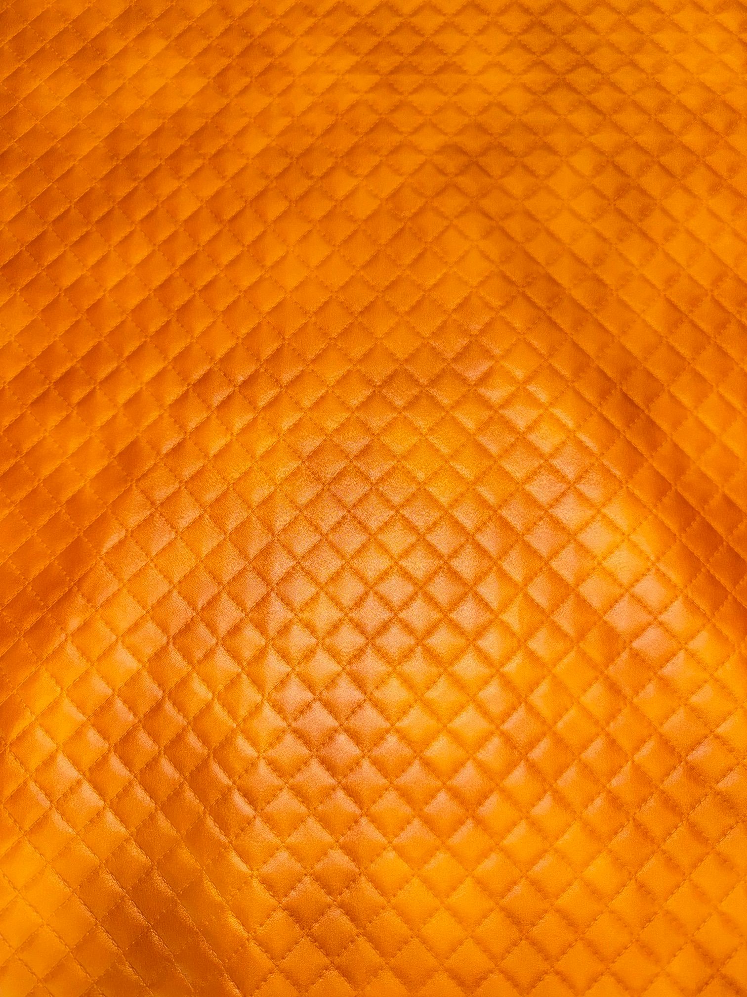 Luxury Diamond Quilted Vinyl - Tan Marbled
