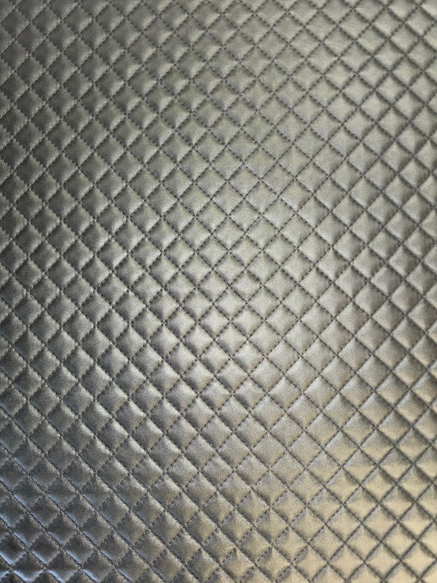 Luxury Diamond Quilted Vinyl - Black