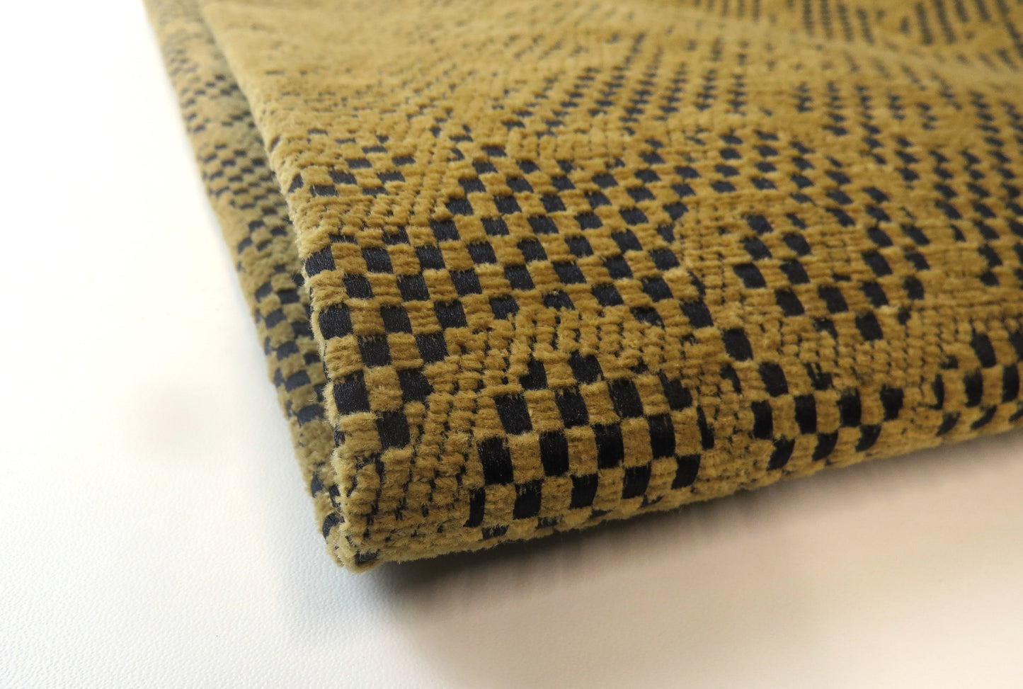 Gradius Contract Swirl Heavy Weave Upholstery Fabric