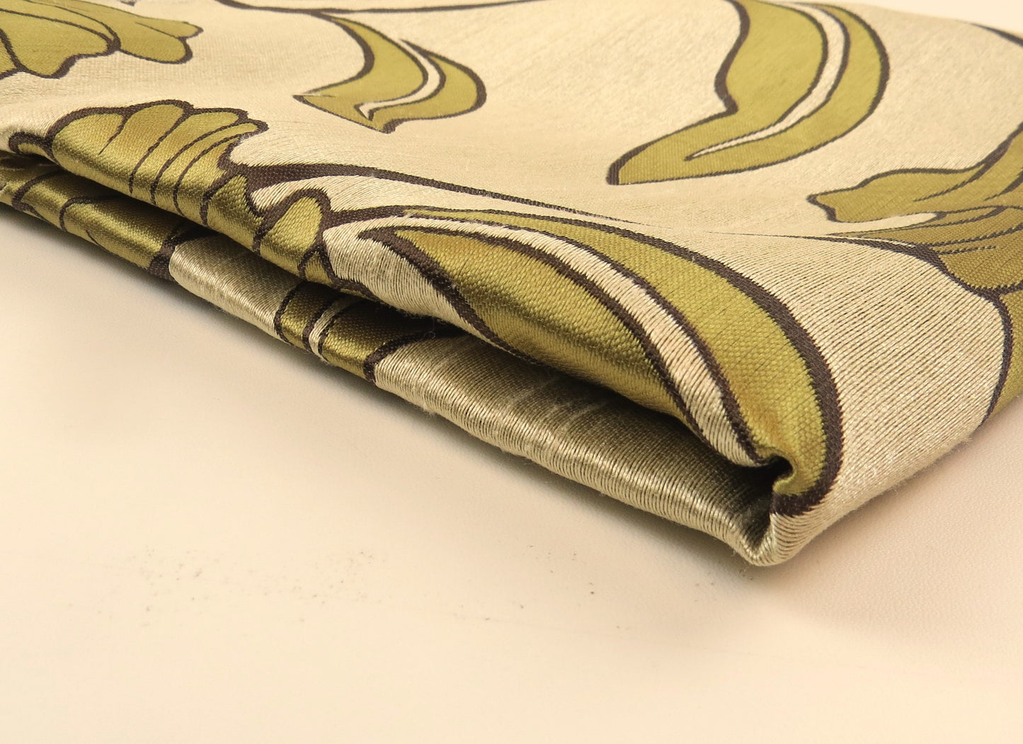 Alaska Crocodile Linen Upholstery Fabric