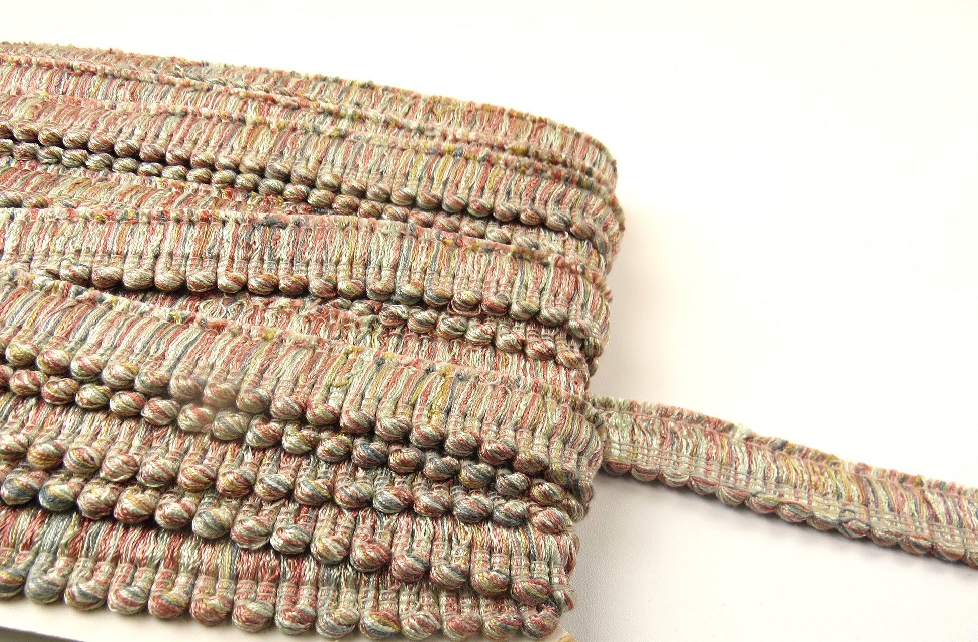 Upholstery Ruche Trim - Mixed Colour