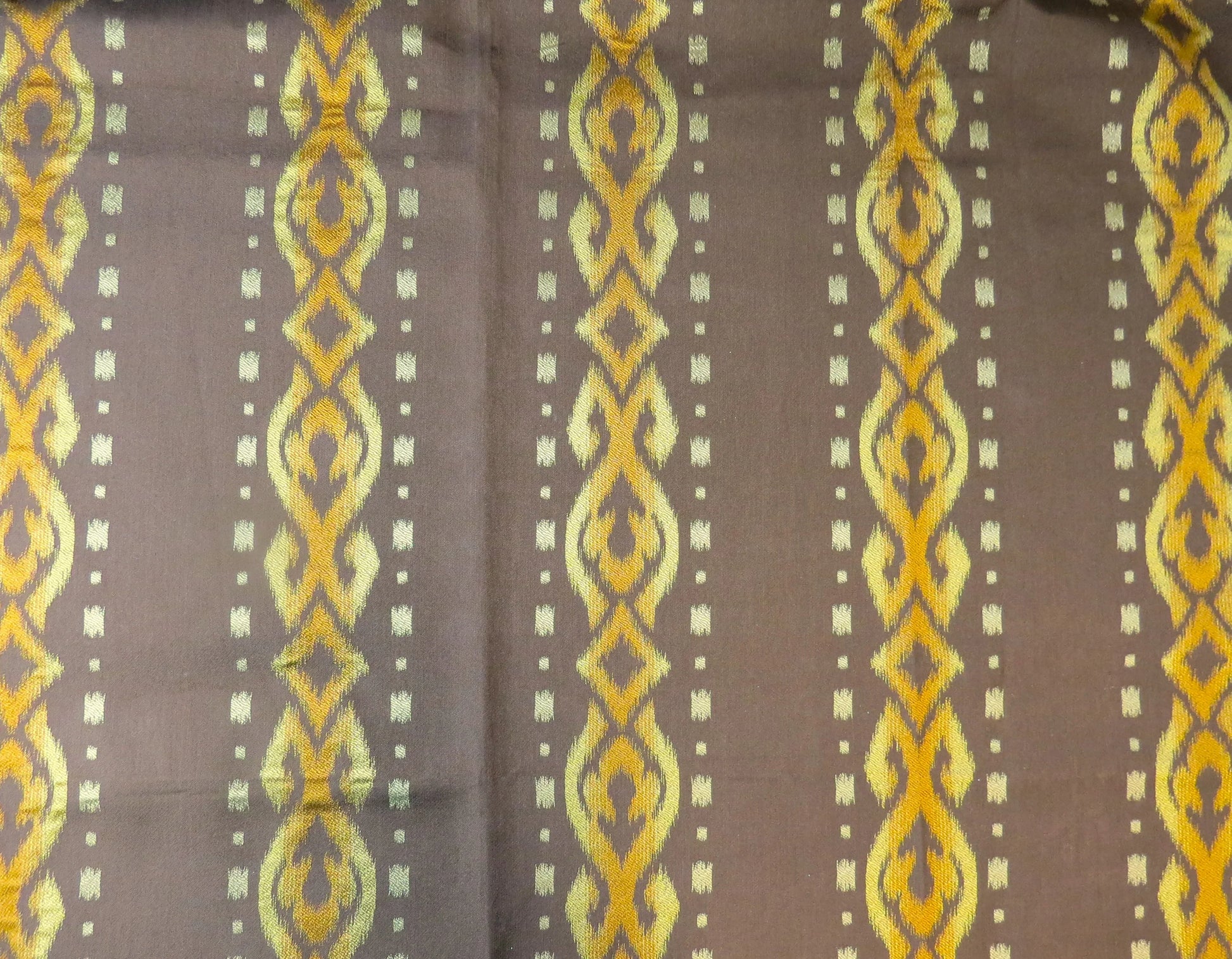 Renaissance Brown And Gold Design