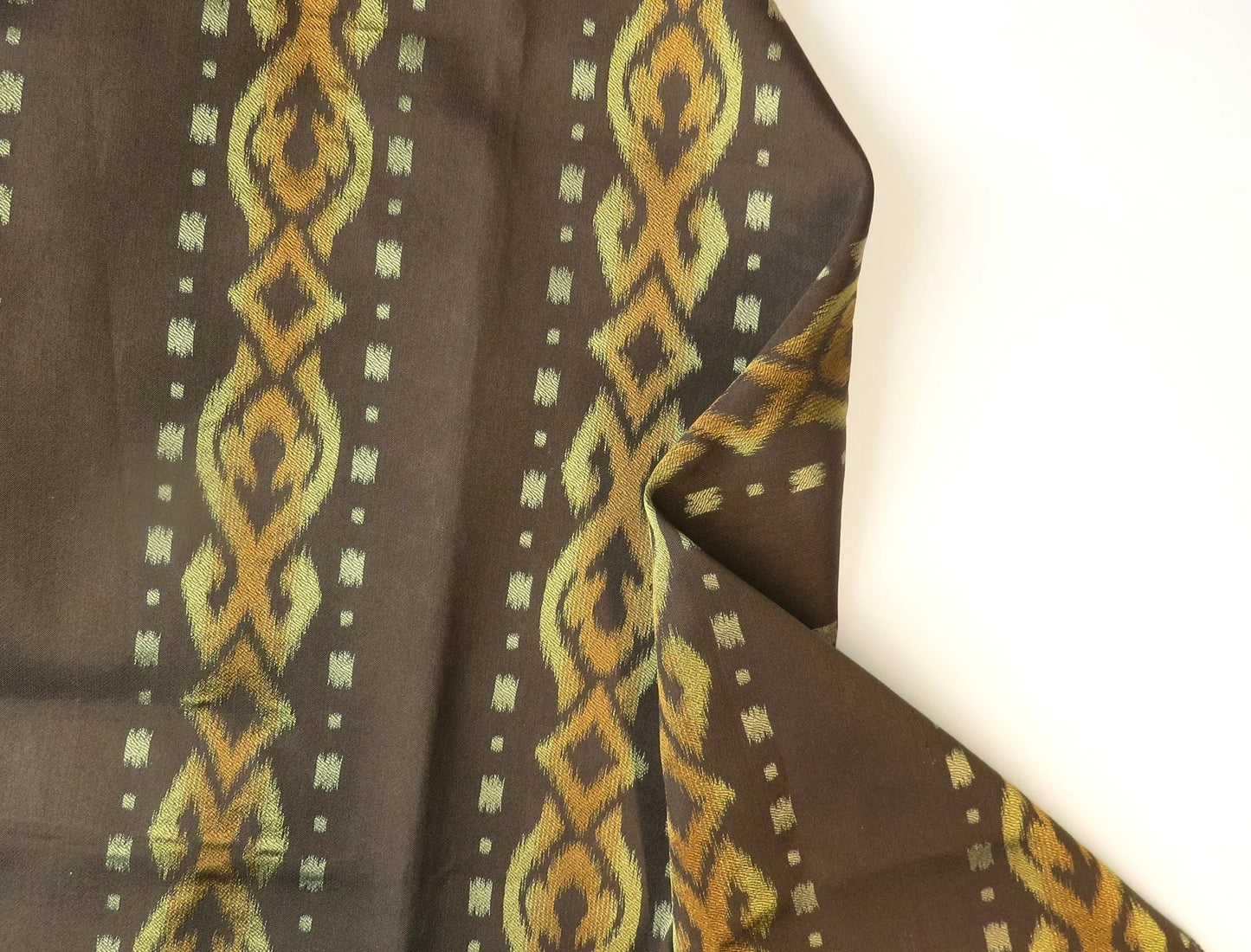 Renaissance Brown And Gold Design