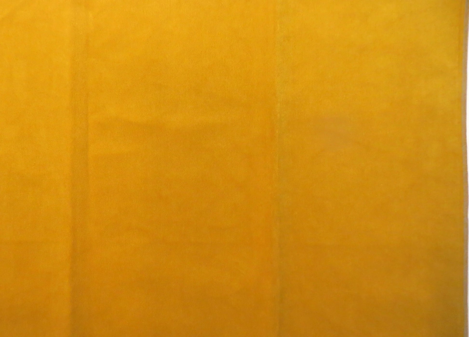 Malta Velvet Dralon Gold
